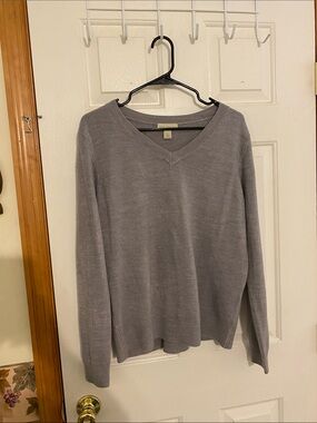 Appleseed’s Soft Women’s V-Neck Sweater in Heather Gray